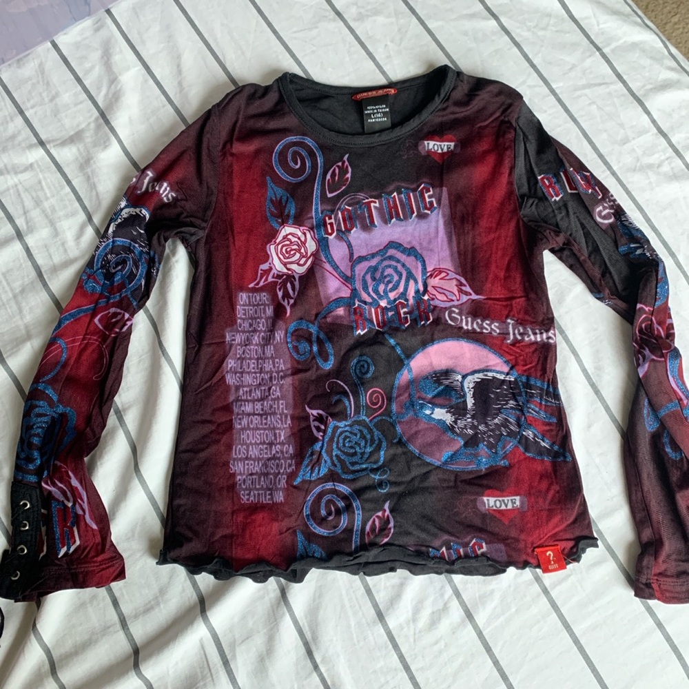 Vintage guess shirt super cute